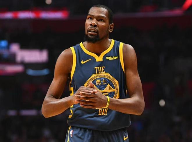 场比赛中 场比赛中