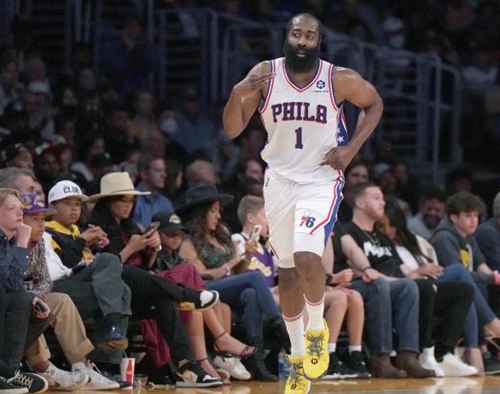 队有着密切 队有着密切