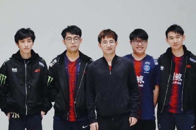 我们更应理 我们更应理